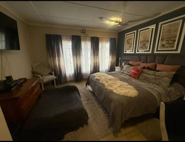 3 BEDROOM HOUSE FOR SALE IN LILIANTON